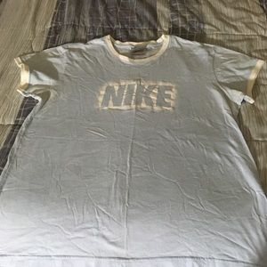 Women’s Nike t-shirt